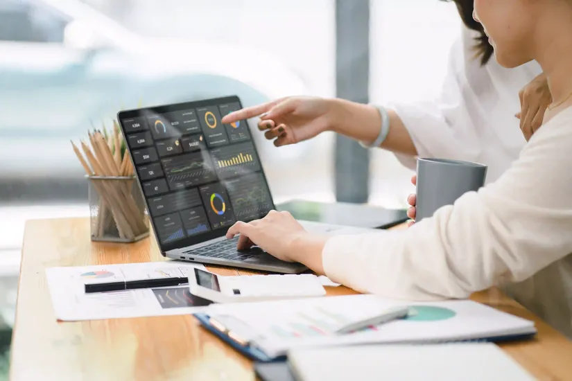 CRM Tools: Pengertian, Jenis, Fitur, dan Cara Memilih yang Tepat untuk Bisnis